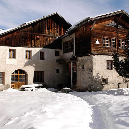 Sta-Maria Youth Hostel Santa Maria Val Muestair Exteriör bild