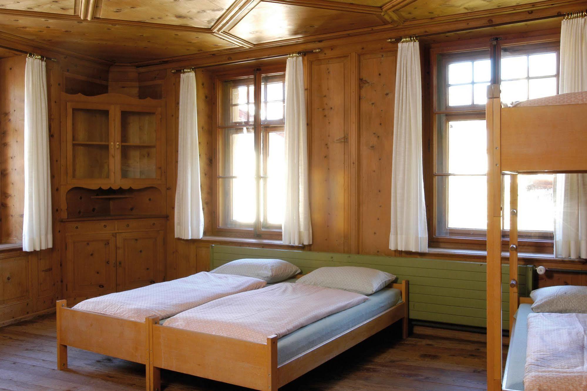 Sta-Maria Youth Hostel Santa Maria Val Muestair Exteriör bild